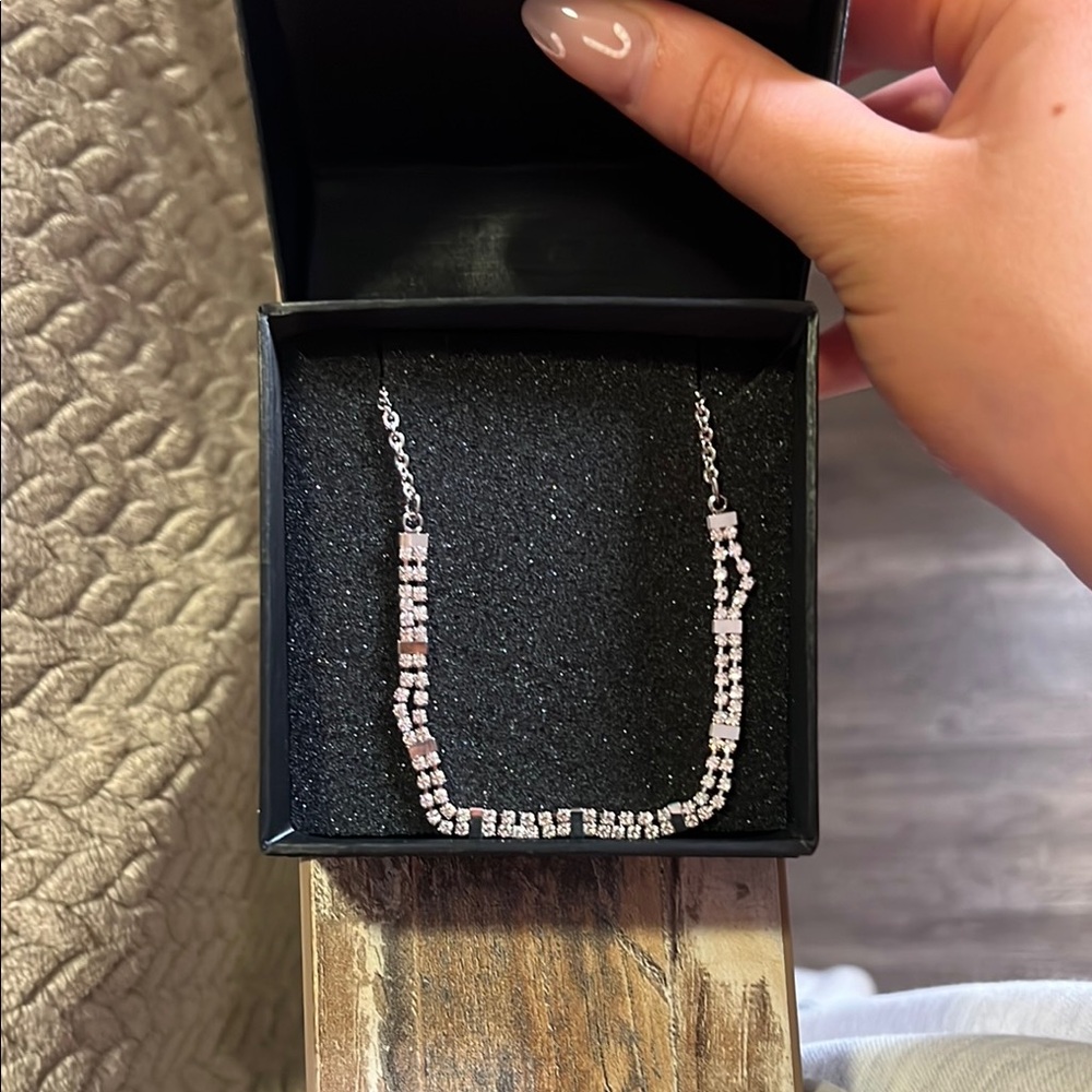 Elegant Silver Necklace